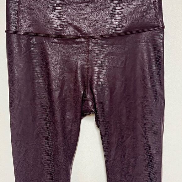 NWT CRZ Yoga Faux Leather Plum Lizard Tummy Control Leggings Sz L - Picture 6 of 9